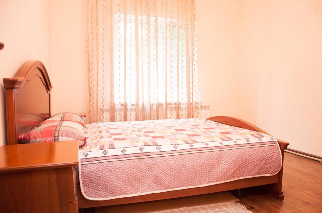 Almaty Backpackers Hostel Phòng bức ảnh