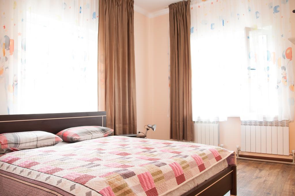 Almaty Backpackers Hostel Phòng bức ảnh
